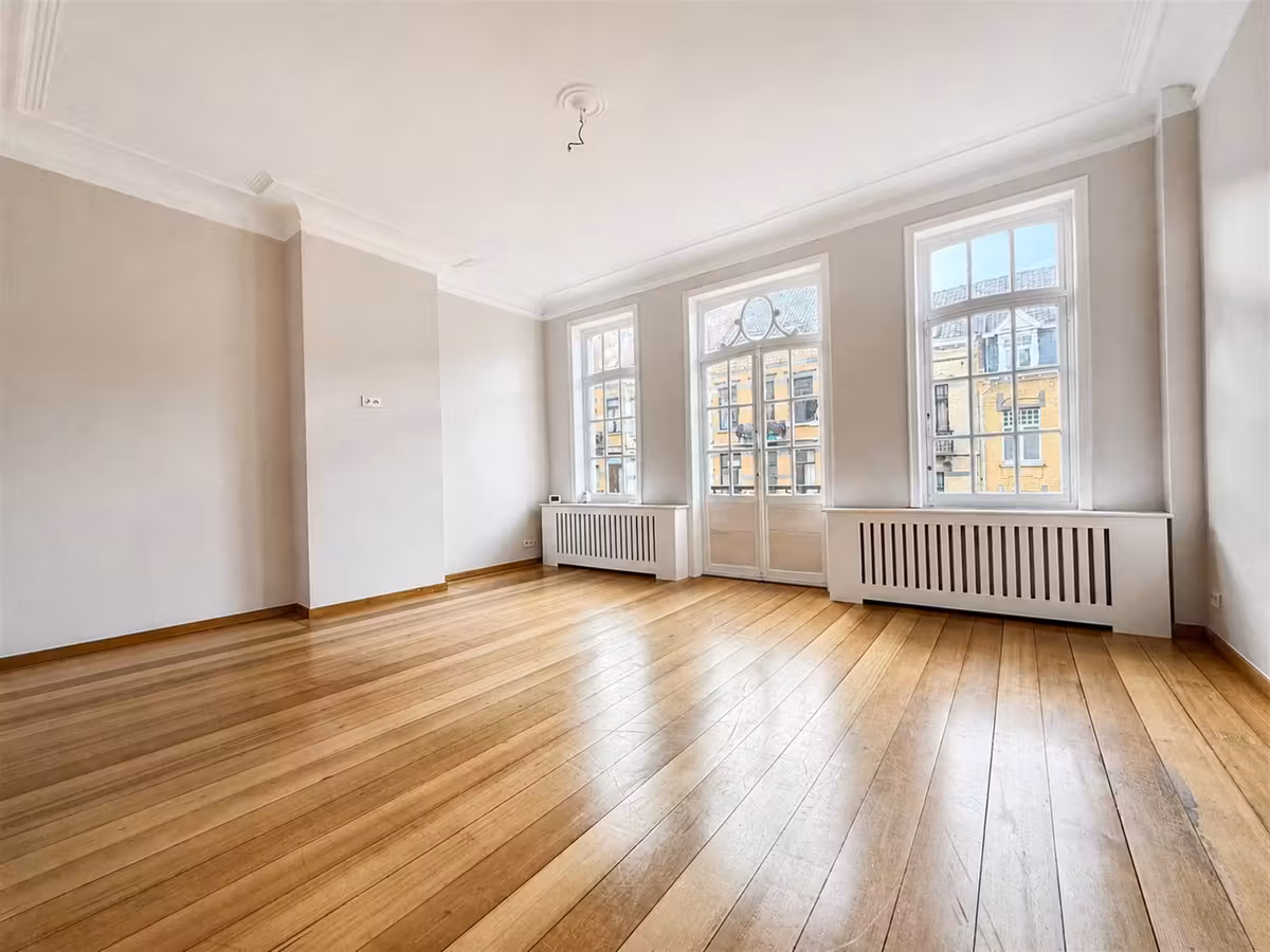 Renovated 2-bedroom duplex in La Chasse - 7