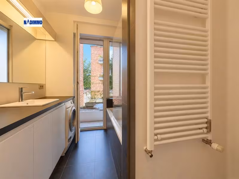 Gerenoveerd appartement met 2 slaapkamers in hartje Elsene - 9