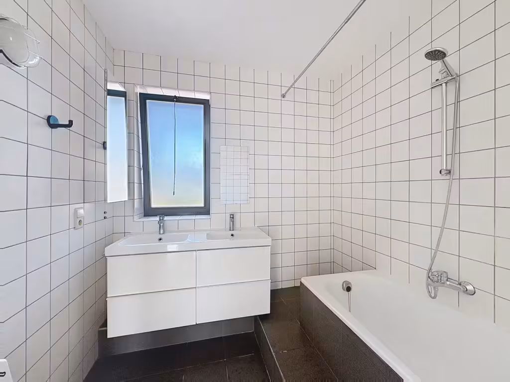 Bright apartment in the Dansaert district - 4