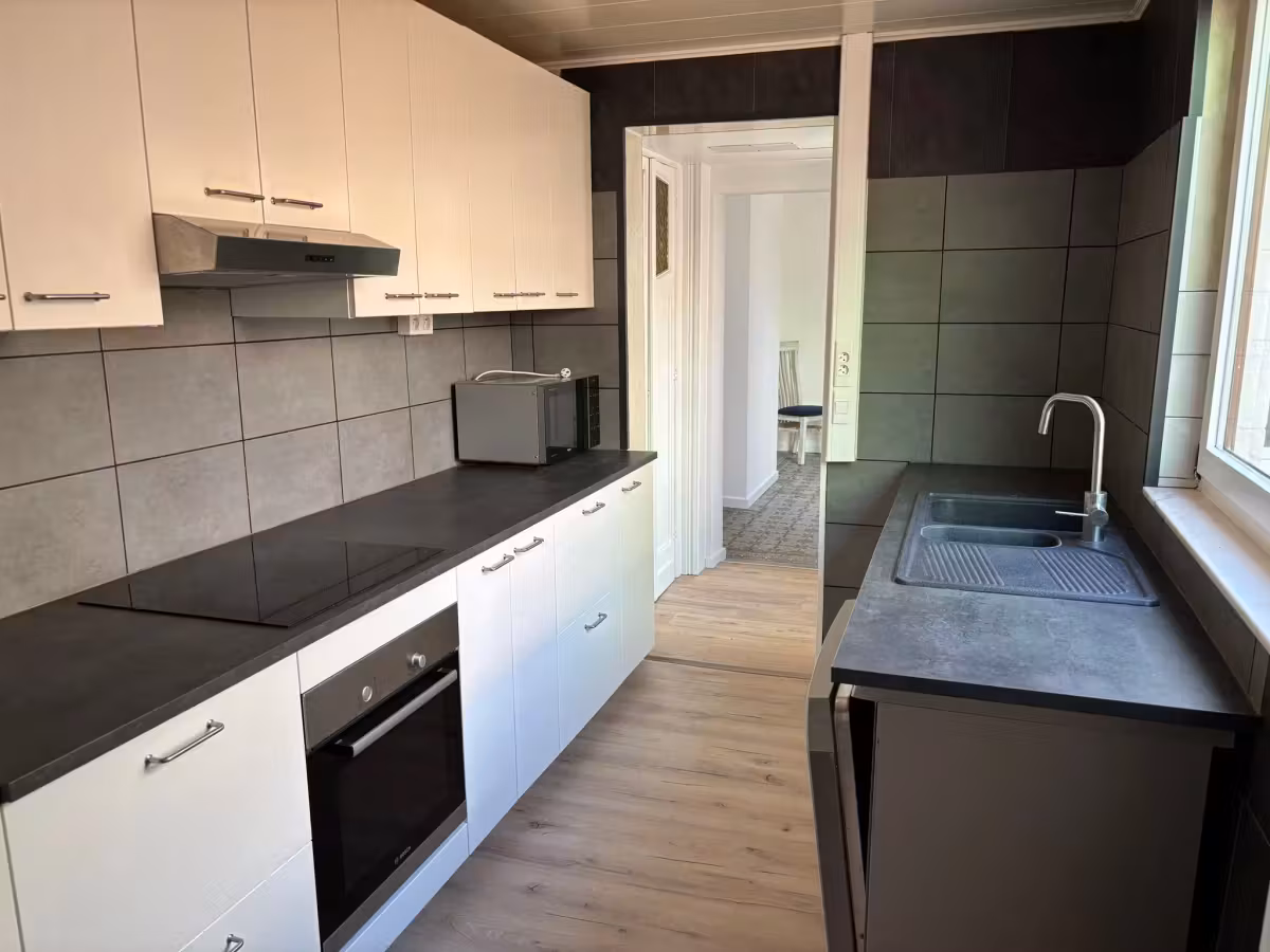 Maison en rangée charmante avec 4 chambres et garage - 6