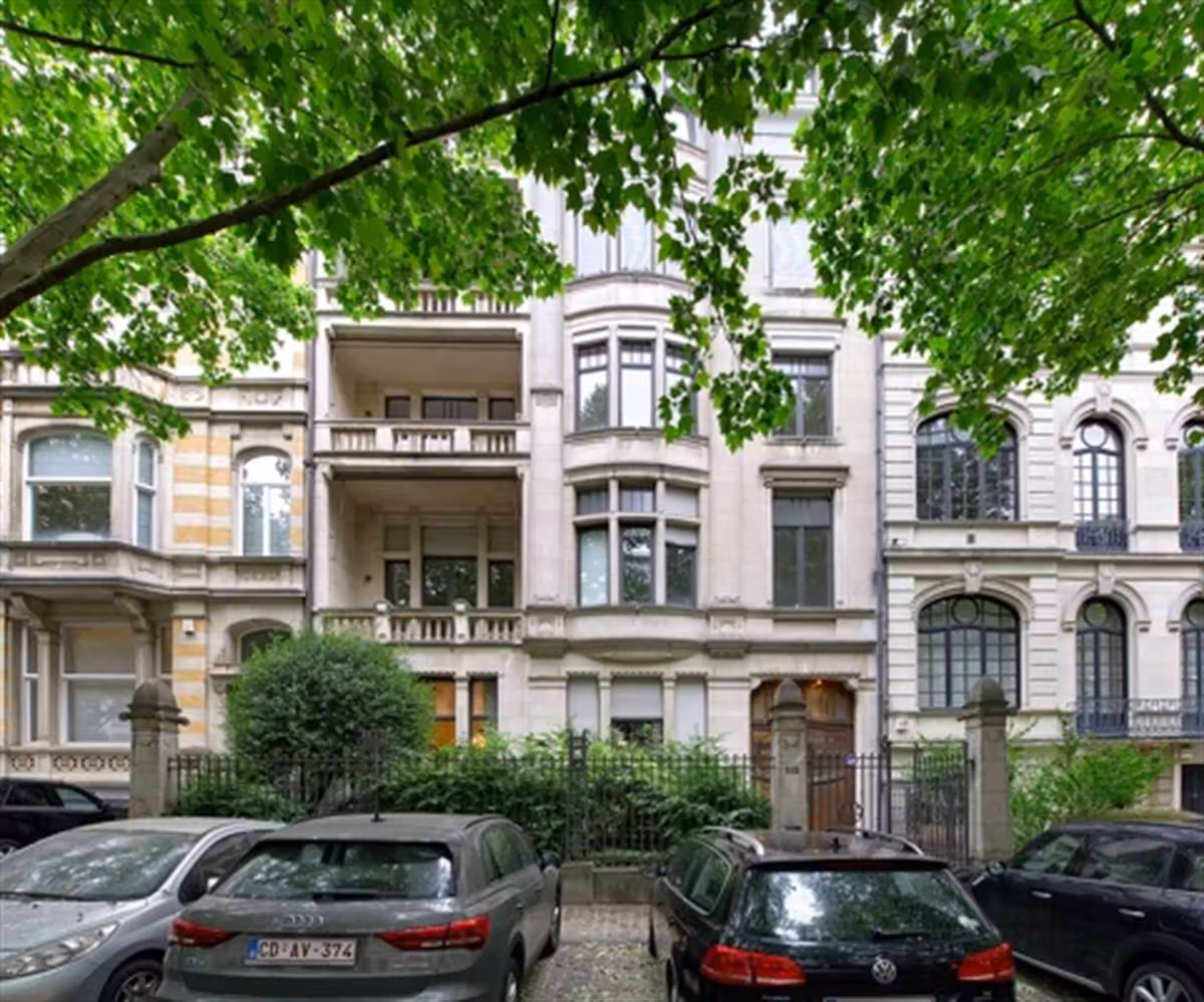 Sfeervol appartement met terras nabij Brugmann - 2