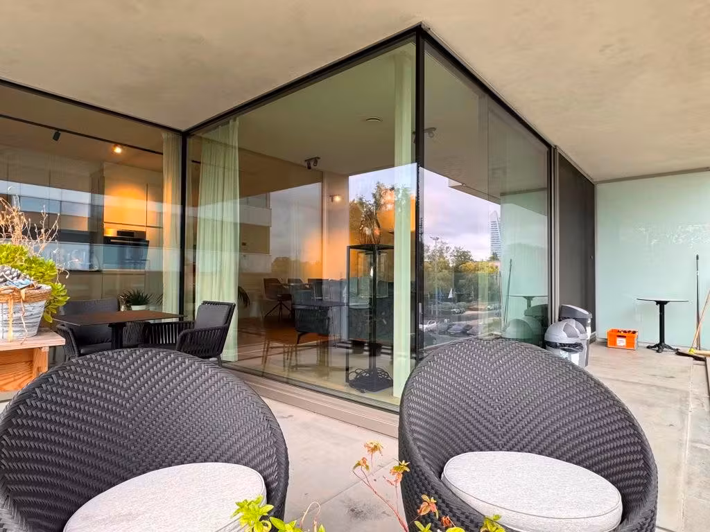 Appartement neuf en coin avec grande terrasse - 13