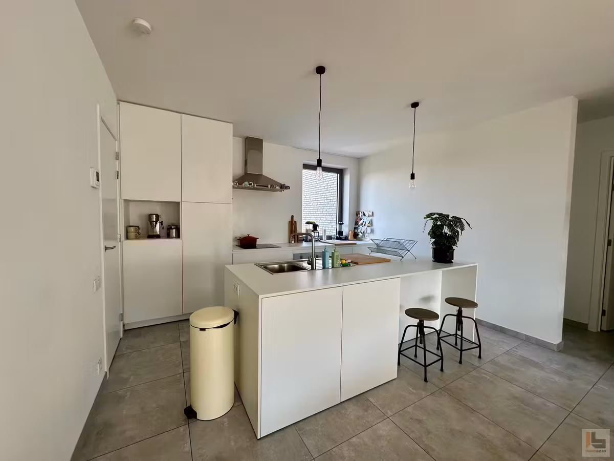 Lichtrijk 2 slaapkamer appartement met zonnig terras - 10