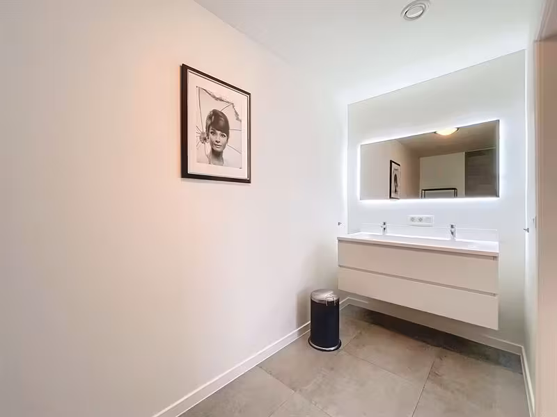 Nieuw gemeubileerd appartement met 2 slaapkamers en terras - 15