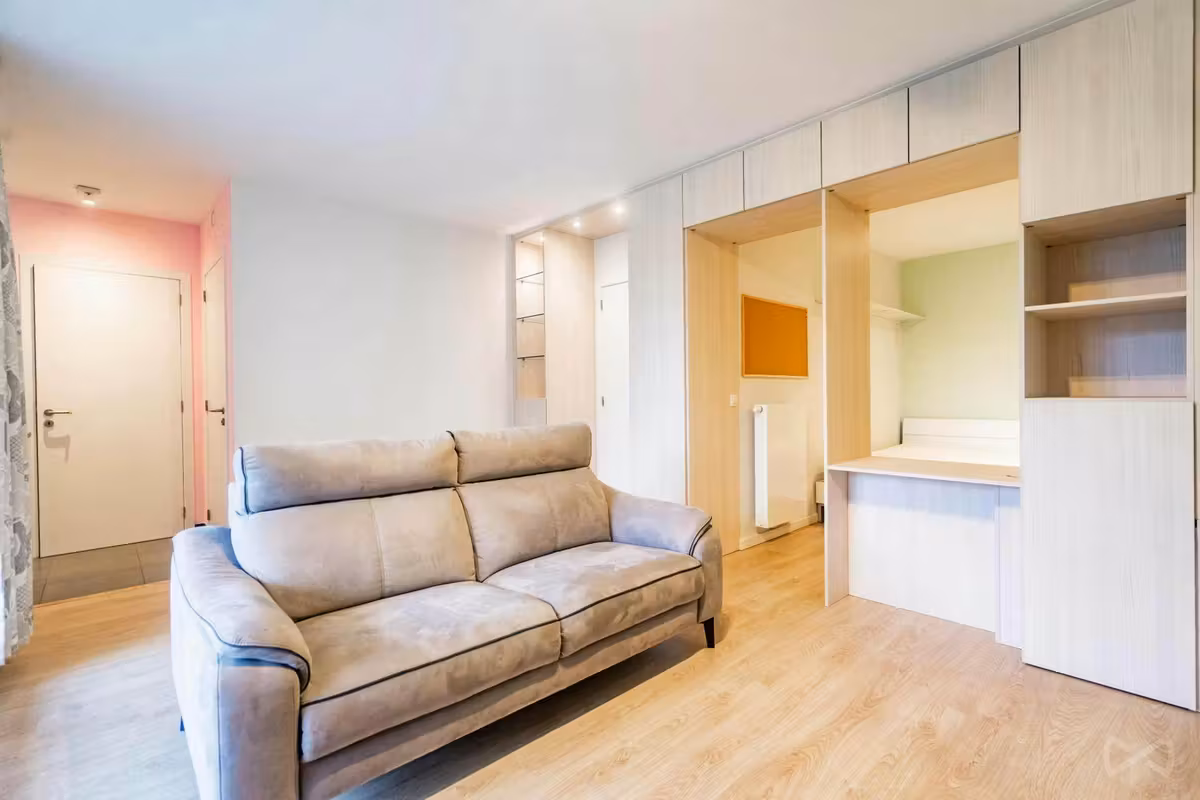 One-bedroom apartment in Schaerbeek - 3