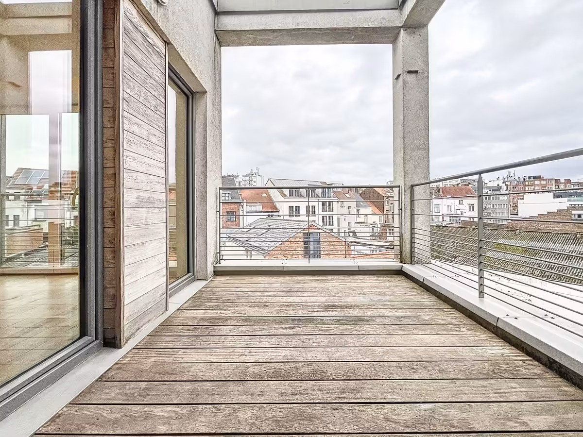 Bright 3-bedroom apartment with terrace - 2
