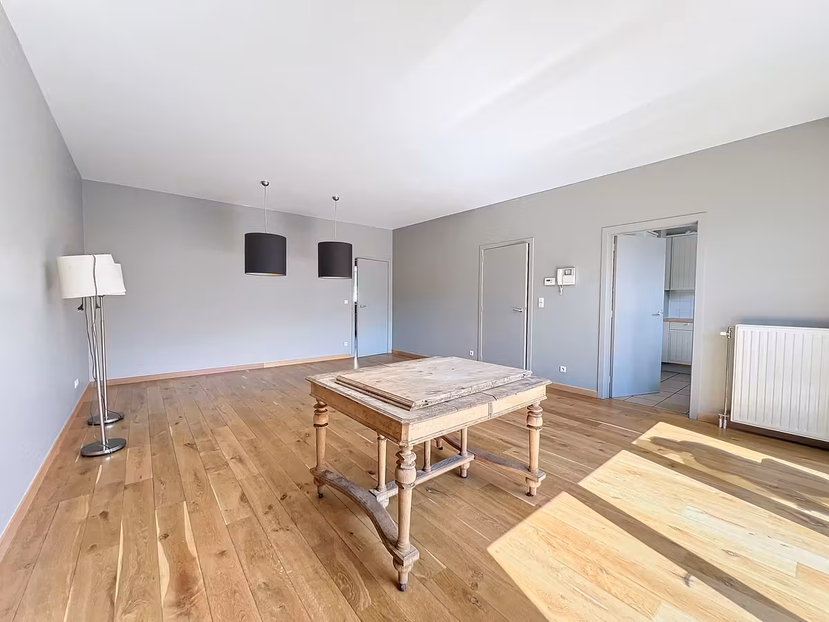 2-bedroom apartment with balcony in Saint-Josse - 6