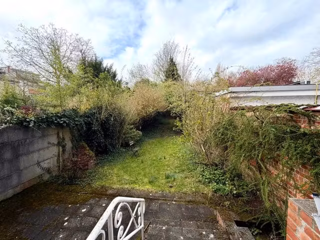 Furnished 2-bedroom apartment with large garden - 2