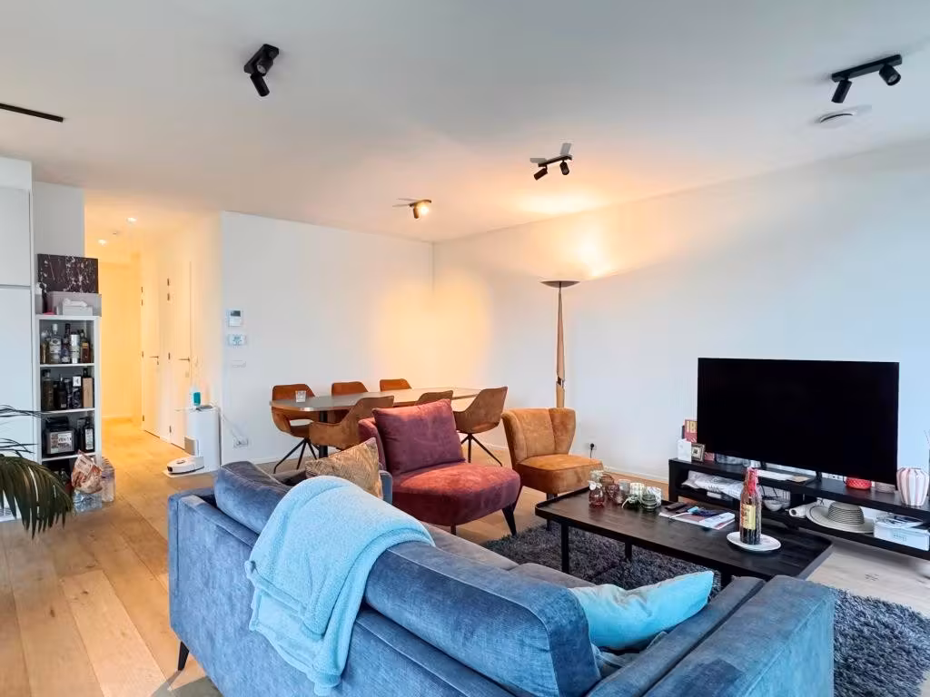 Appartement neuf en coin avec grande terrasse - 7