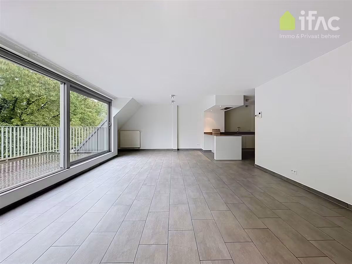 Recent en volledig gemeubileerd appartement in Anderlecht - 13