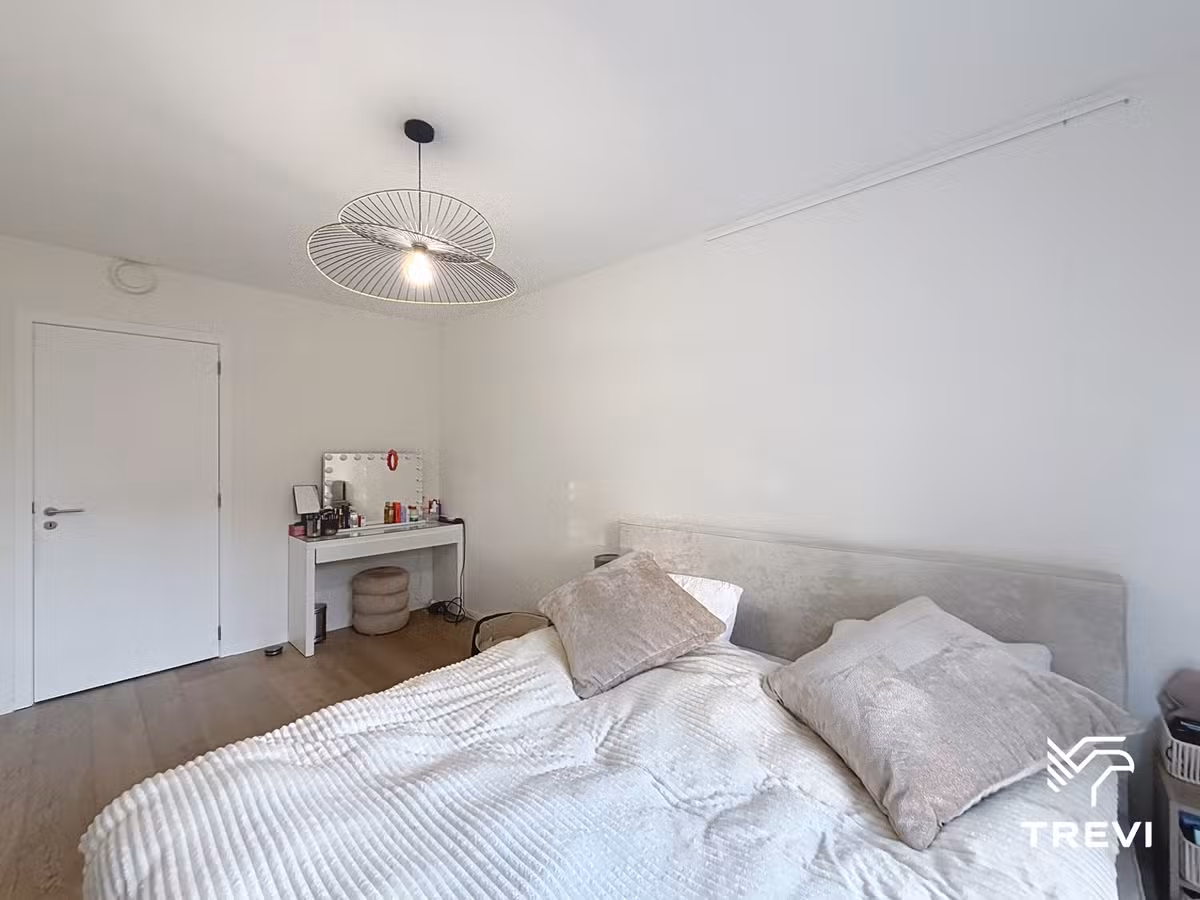Lichtrijk appartement met twee slaapkamers en terras - 14