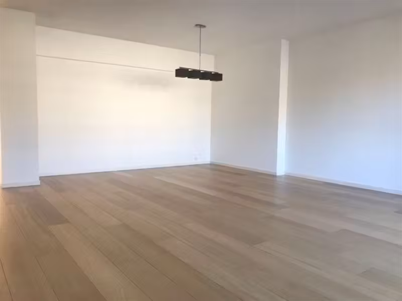 Splendid 2-bedroom apartment in Louise/Stephanie - 2