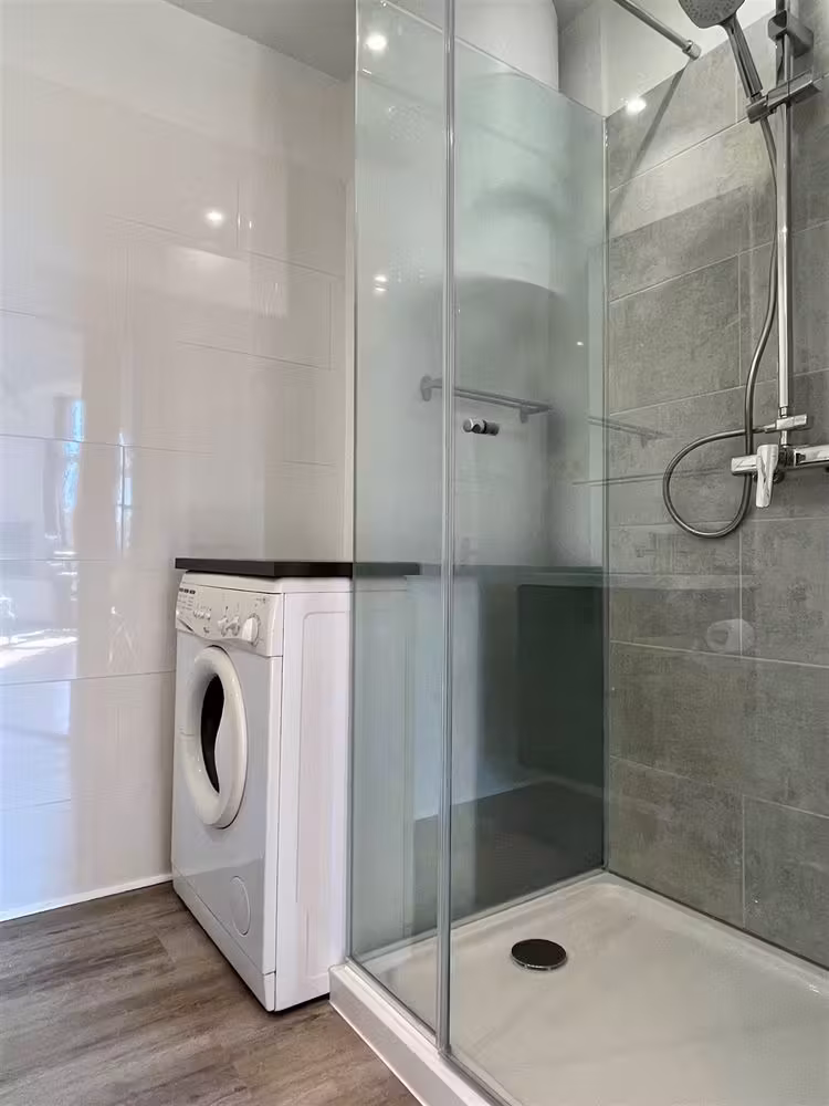 Renovated furnished studio in Schaerbeek - 21