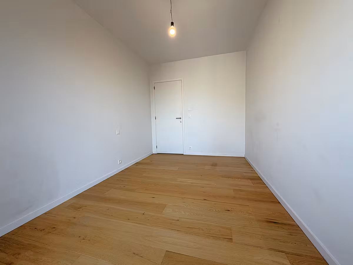 Ruim appartement van 110 m² met terras in Brussel - 7