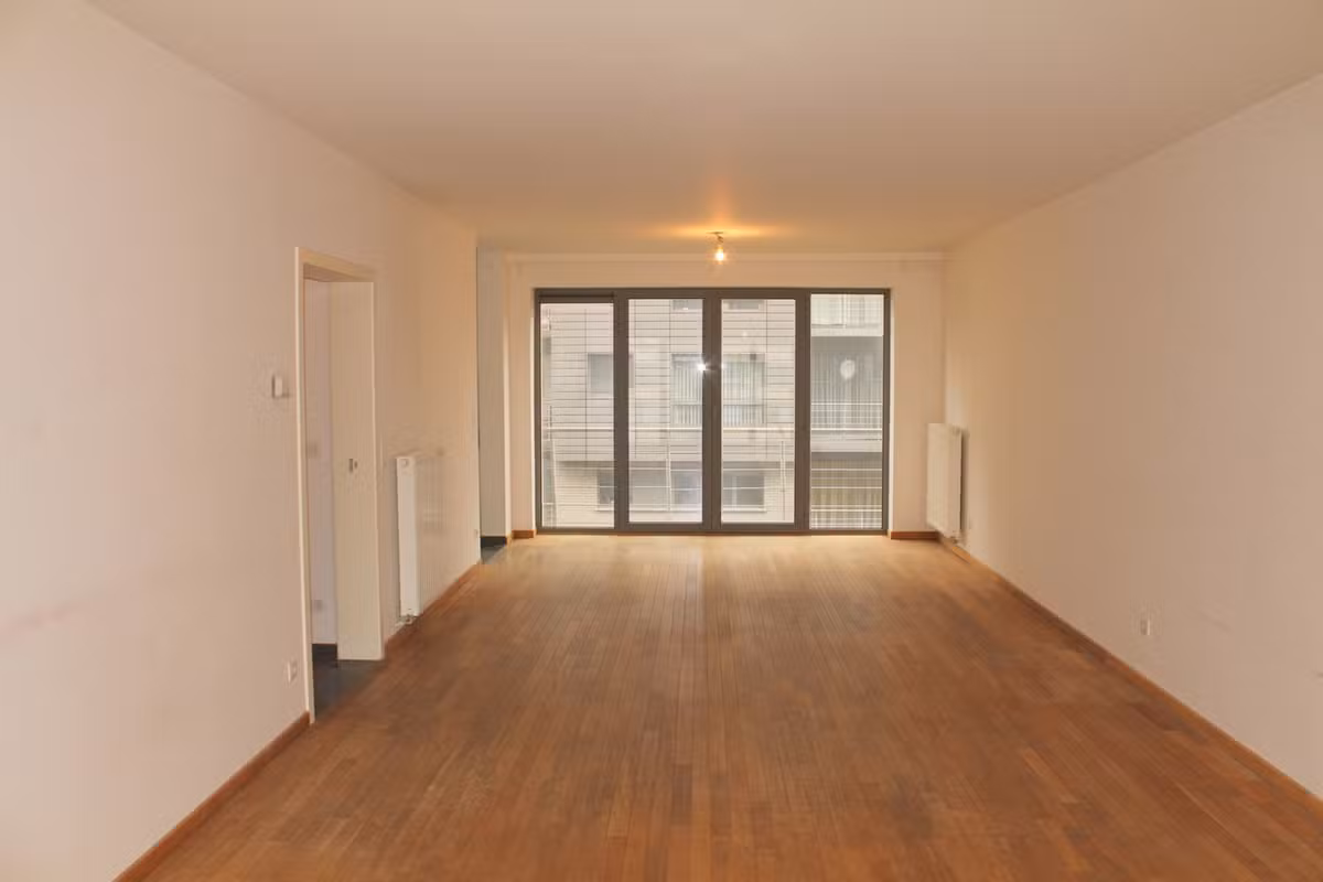 Helder appartement met twee slaapkamers en terras - 3