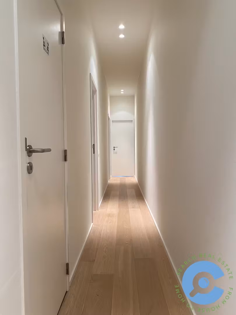 Spacious 2-bedroom apartment in a prime location - 8
