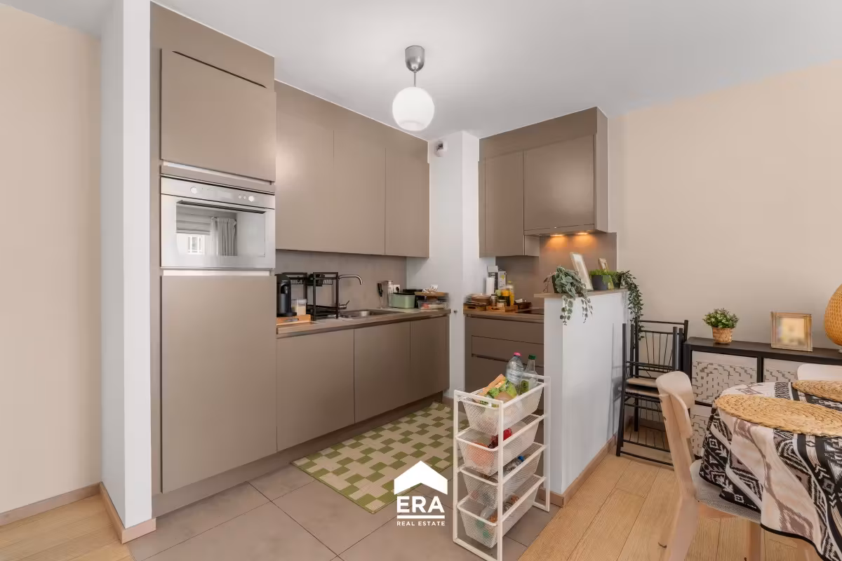 Instapklaar appartement met terras en staanplaats in Jette - 6
