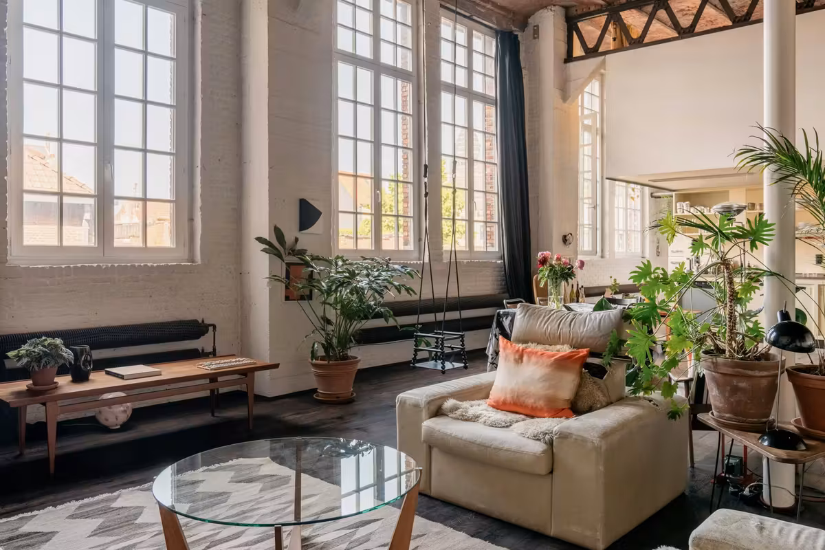 Zuivere loft uit 1901 in Borgerhout - 2