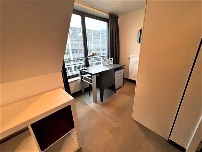 Flower District! Superb Furnished 2 Bedroom Apartment with Terrace - 7
