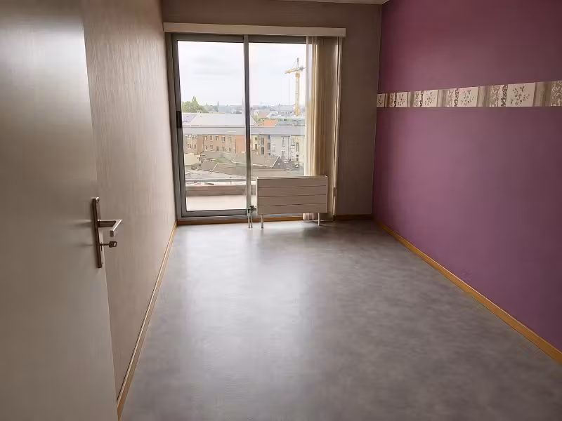Centraal gelegen tweeslaapkamerappartement met terras - 6