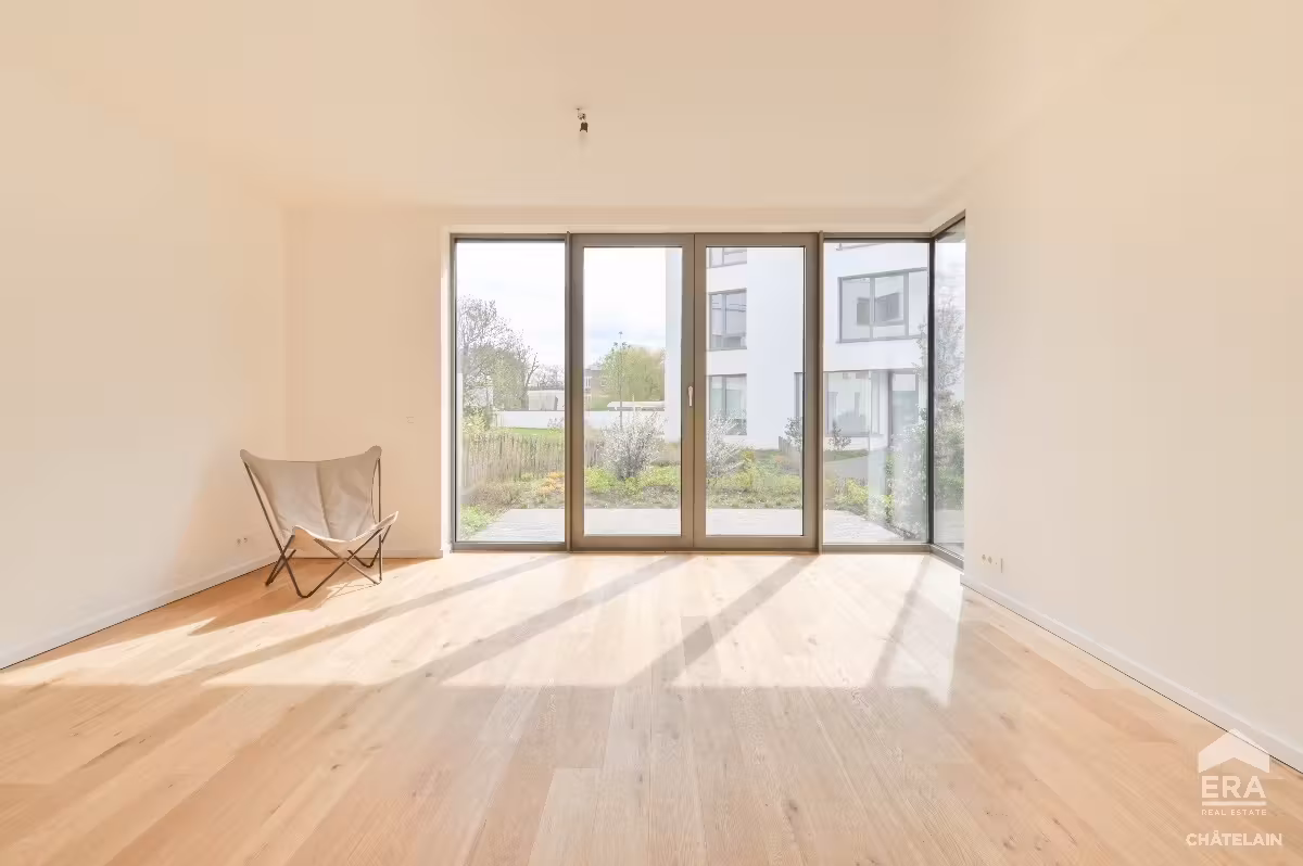 Gloednieuw appartement met tuin in Ukkel - 7