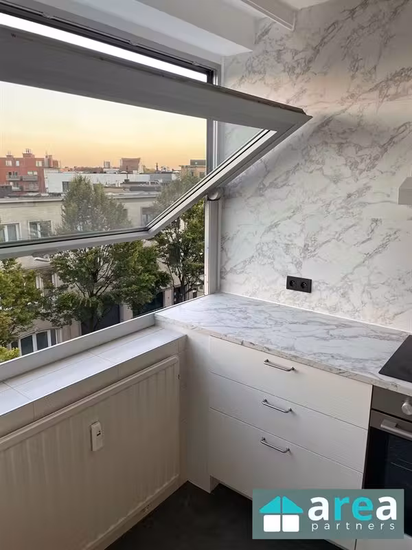 Instapklaar appartement met 2 slaapkamers, terras en garage - 10