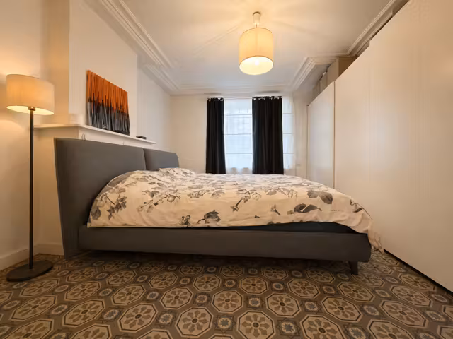 Two-bedroom duplex with terrace and garden in Ixelles - 15