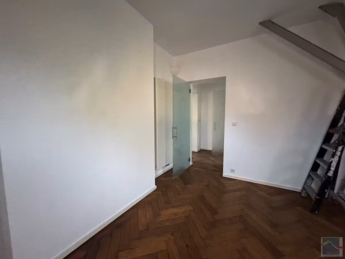 Modern loft of 120 sqm with 2 bedrooms - 10