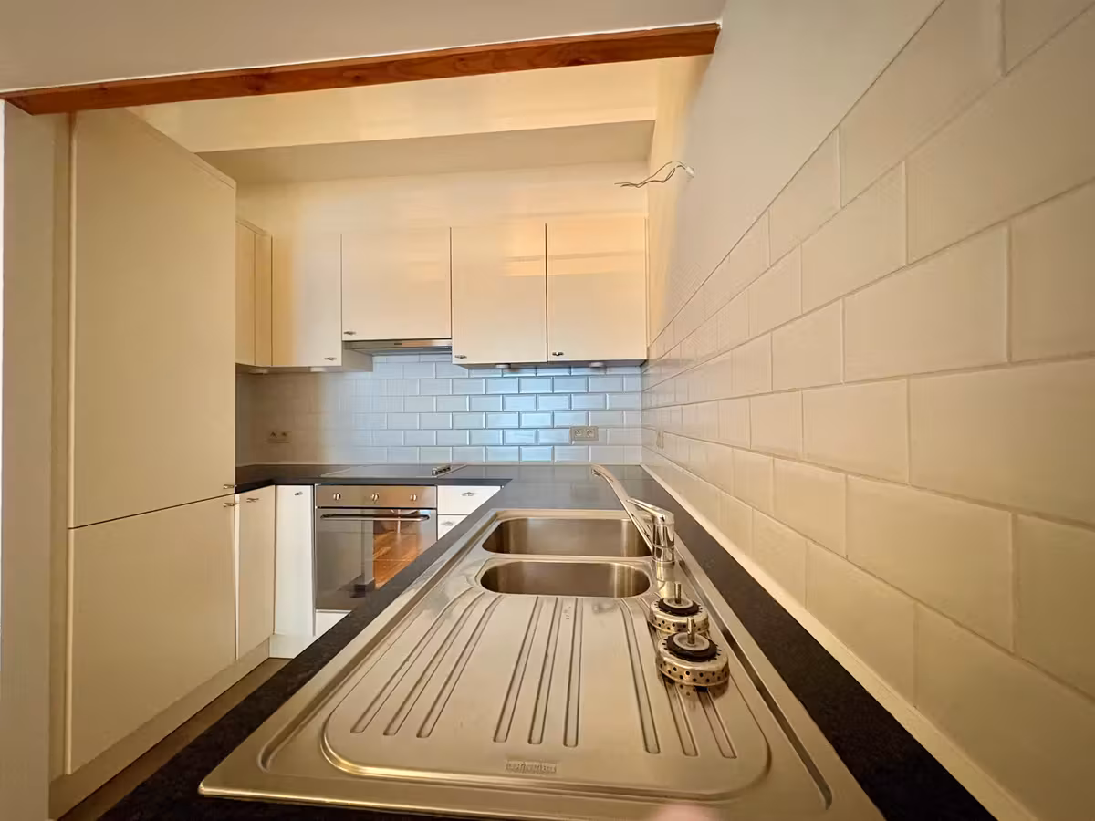Gelijkvloerse verdieping 3 kamers te huur - 4