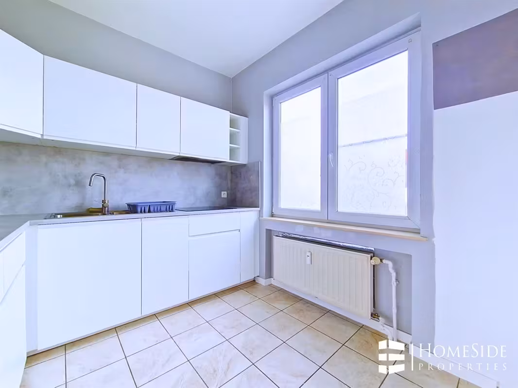 Appartement te huur in Laken - 3