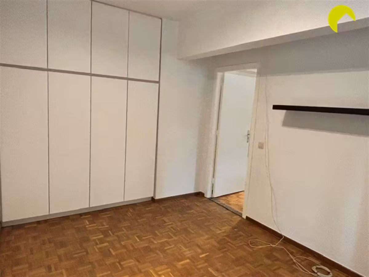 Ground-floor apartment with one bedroom and parking space - 12
