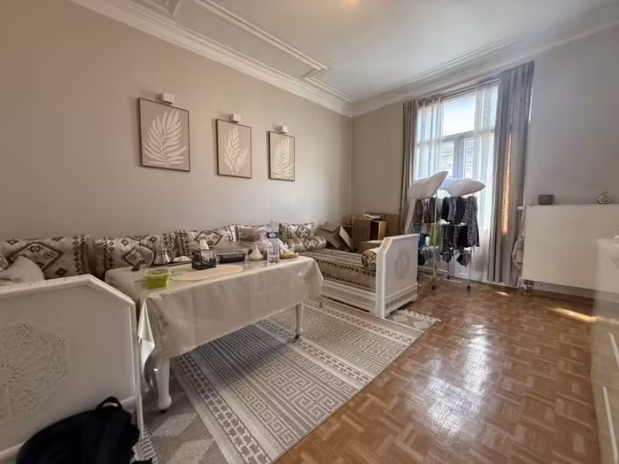 Appartement met één slaapkamer en balkon in Anderlecht - 1