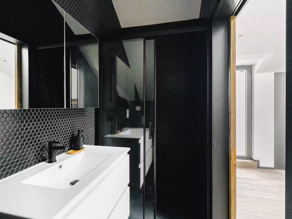 Gerenoveerd huis met tuin en terrassen in Calevoet - 17
