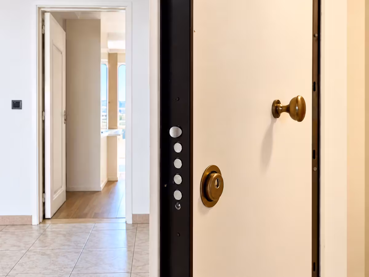 2-bedroom apartment with unobstructed views - 5