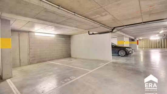 One-bedroom apartment with terrace and parking - 13