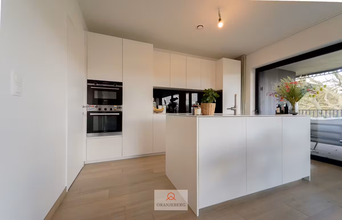 Modern appartement met staanplaats in groene parktuin - 6