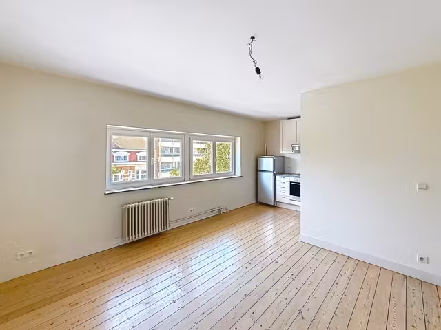 BUITENGEWOON PAND - TE HUUR - 1180 UKKEL - € 3.000 - 13