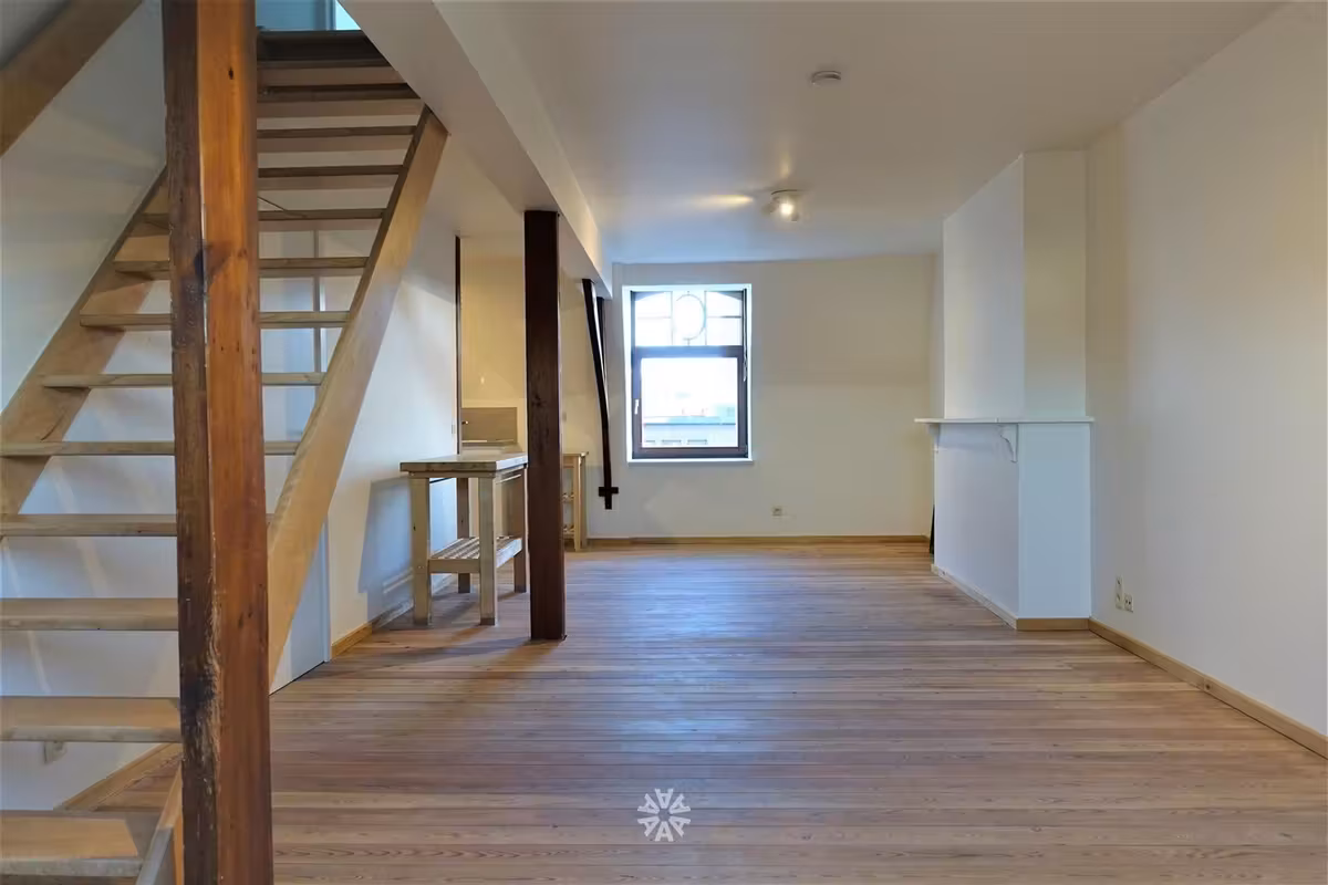 Gerenoveerd duplexappartement aan station te huur in Gent - 7