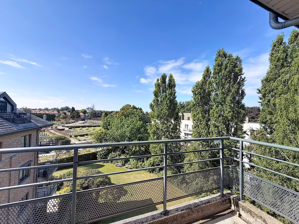 Two-bedroom apartment with terrace and parking - 2