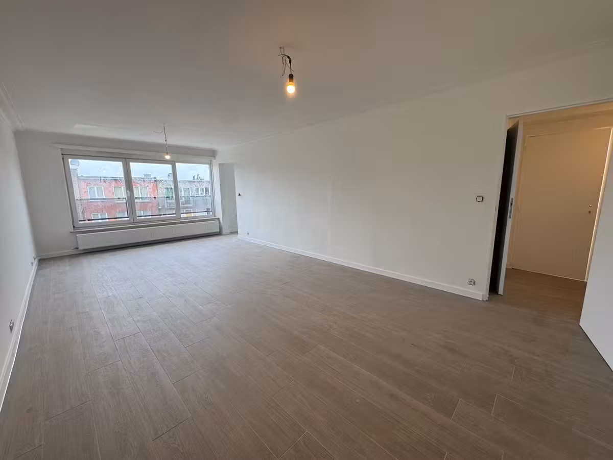 Gerenoveerd tweeslaapkamer appartement te huur in Deurne - 2