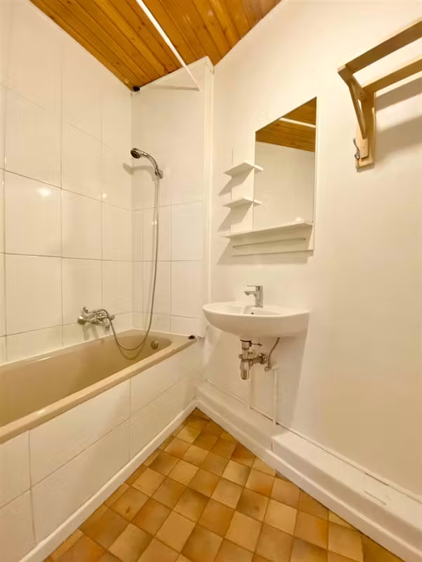 Appartement tussen Molière en Place Albert - 8