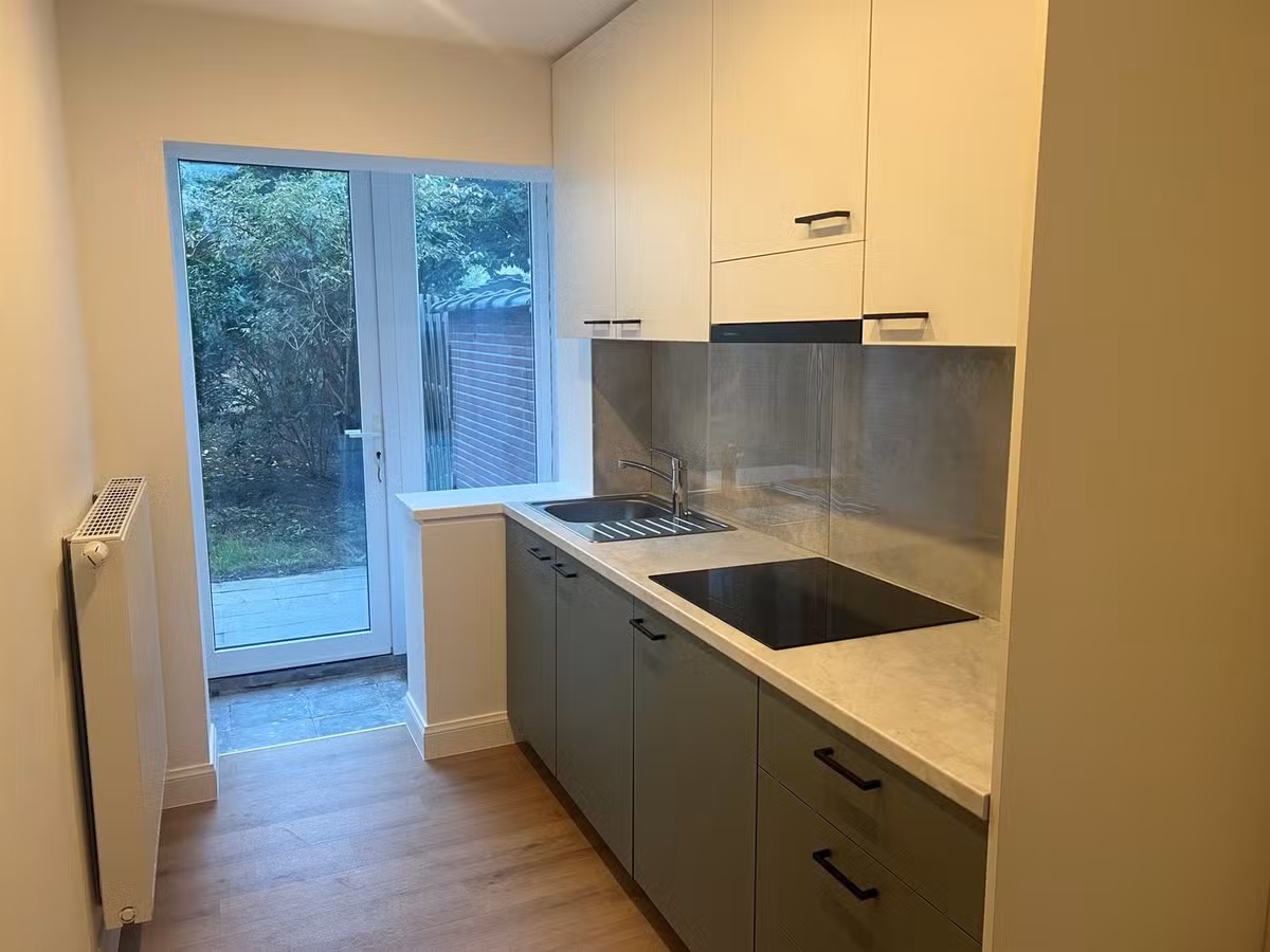 Renovated ground-floor apartment with garden - 3
