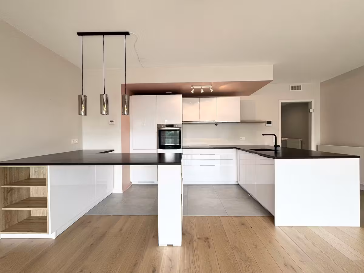 2-bedroom apartment with terrace in Evere - 9