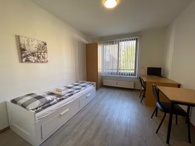 STUDIO - TE HUUR - 1000 BRUSSEL - €700 - 5