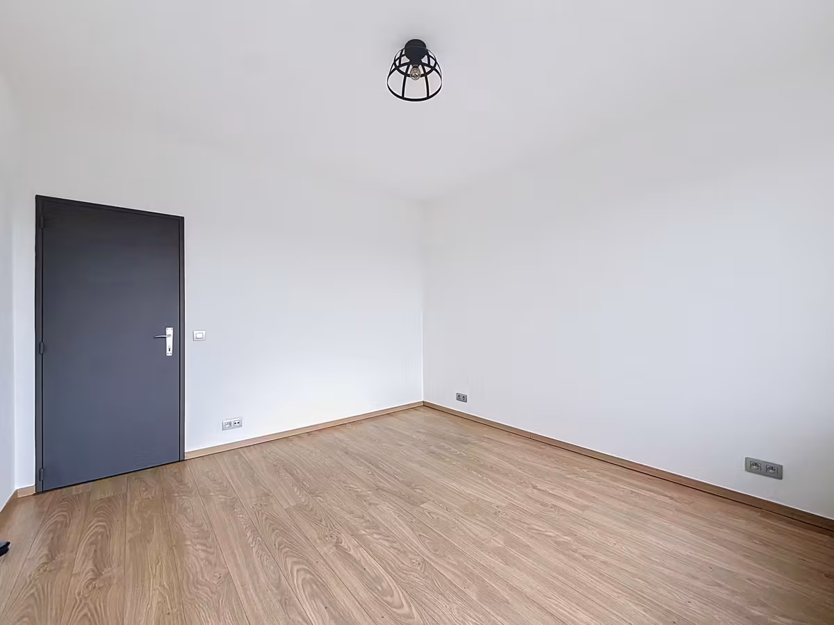 Bright apartment in Merksem with 2 bedrooms - 11