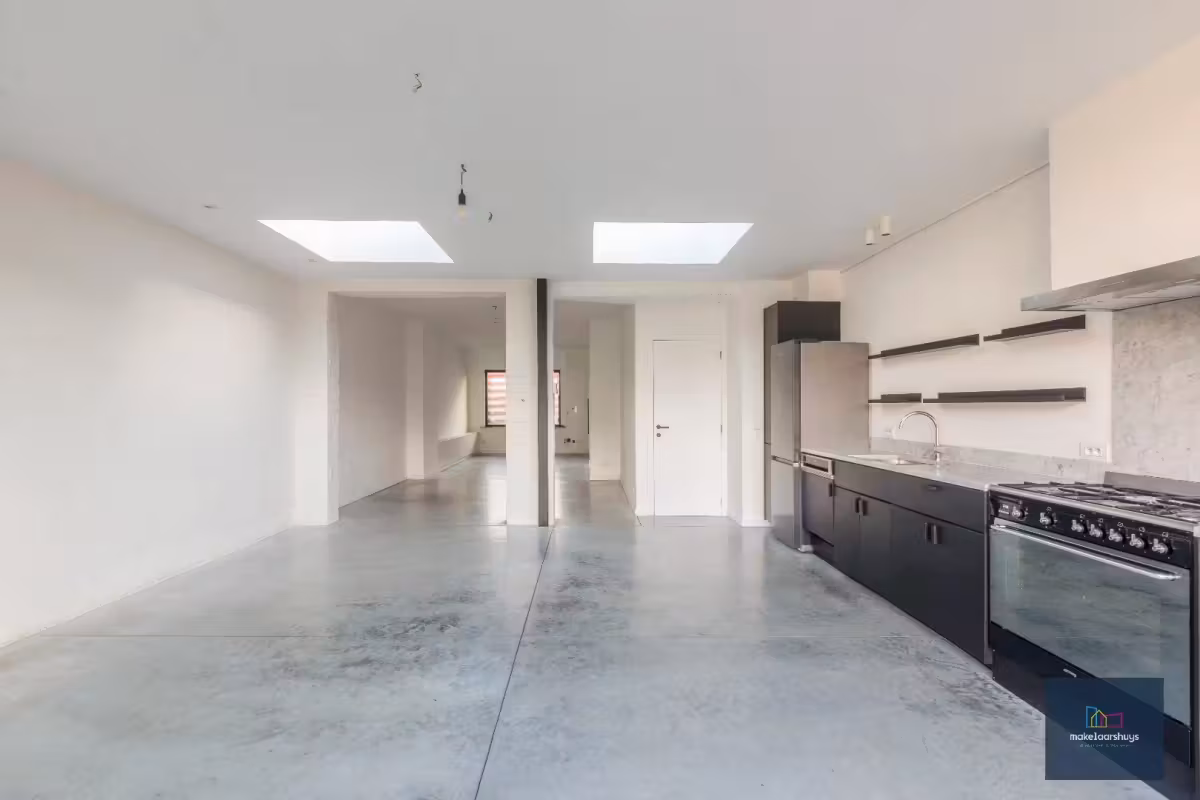 Instapklare eigendom met tuin te Mariakerke - 7