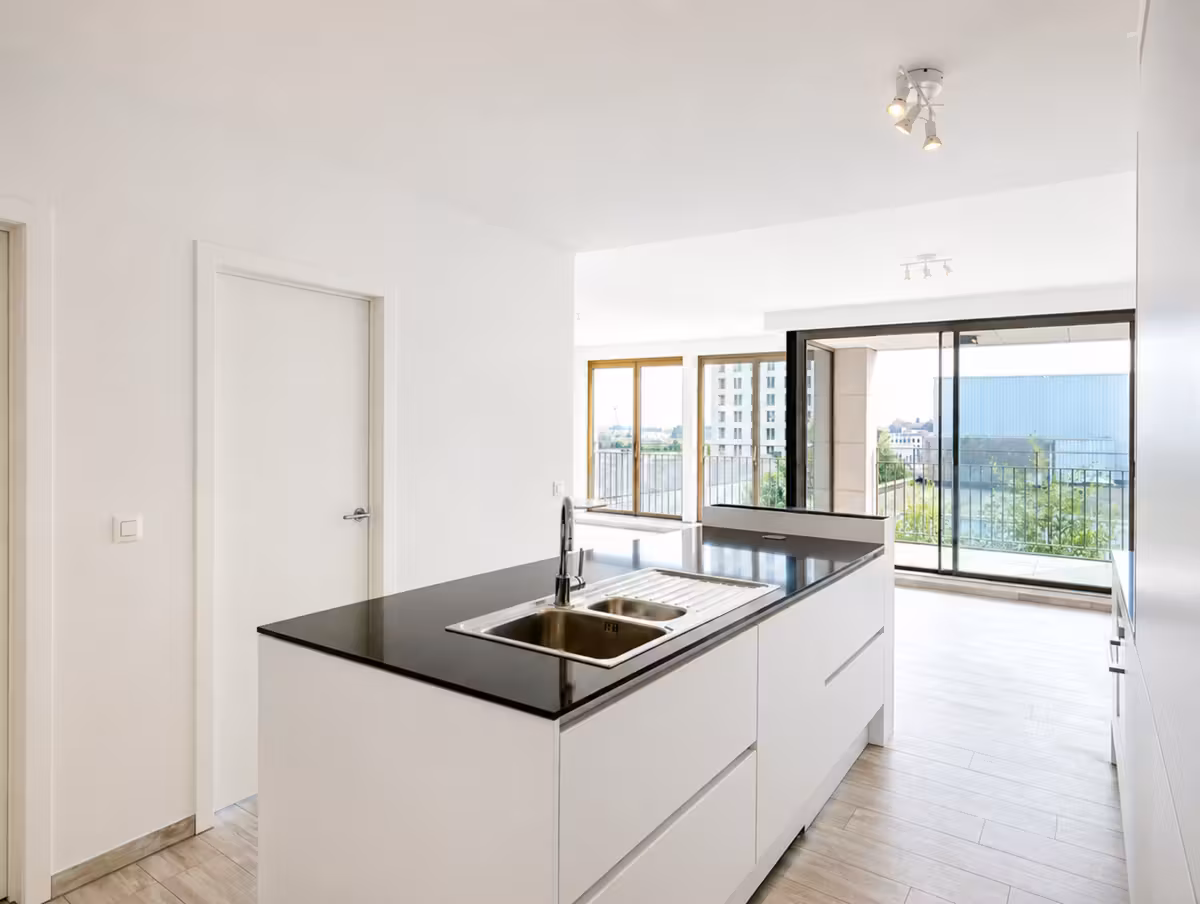 Riant tweeslaapkamerappartement met terras op het Eilandje - 6
