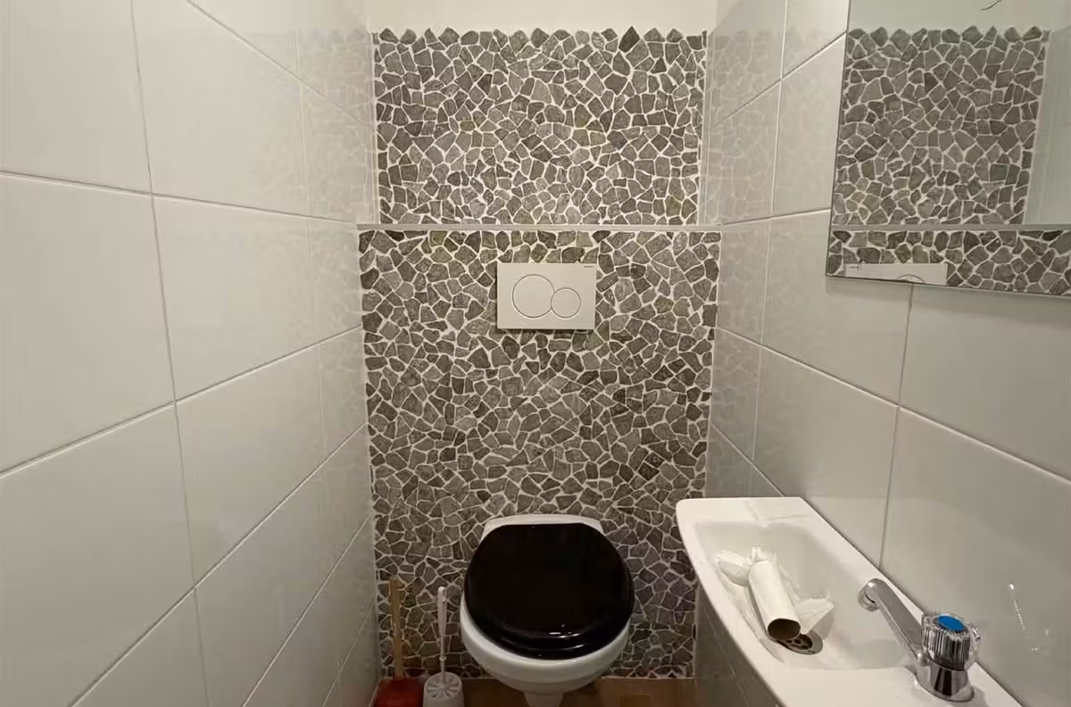 Renovated apartment with 2 bedrooms - 16