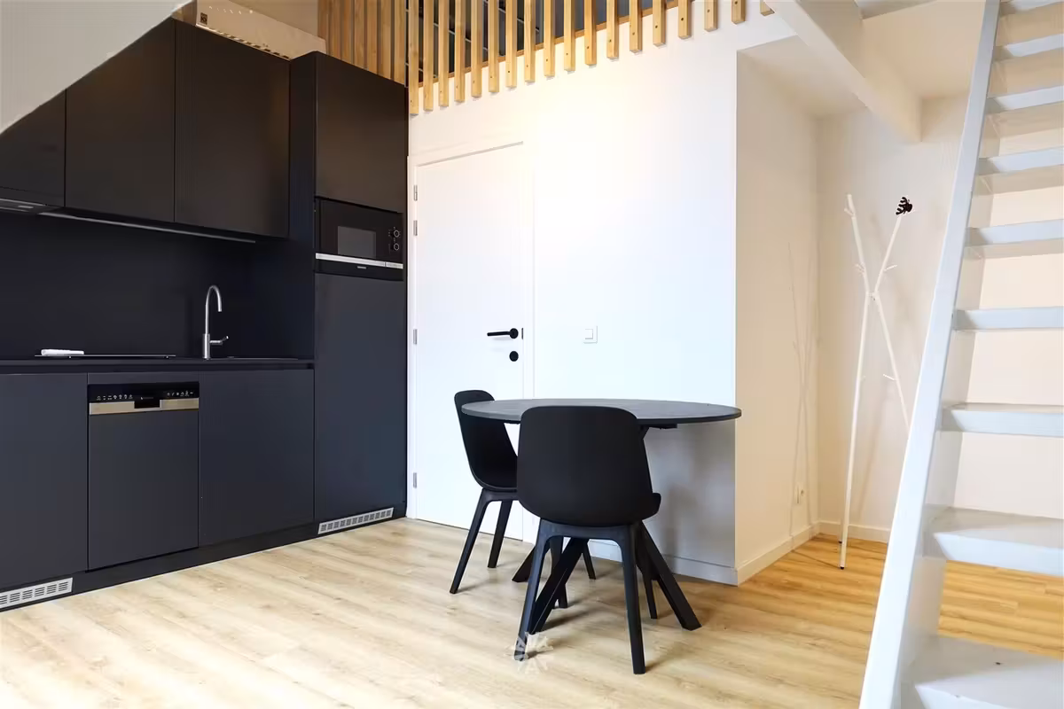 Duplex studio near Sint-Pietersstation - 2