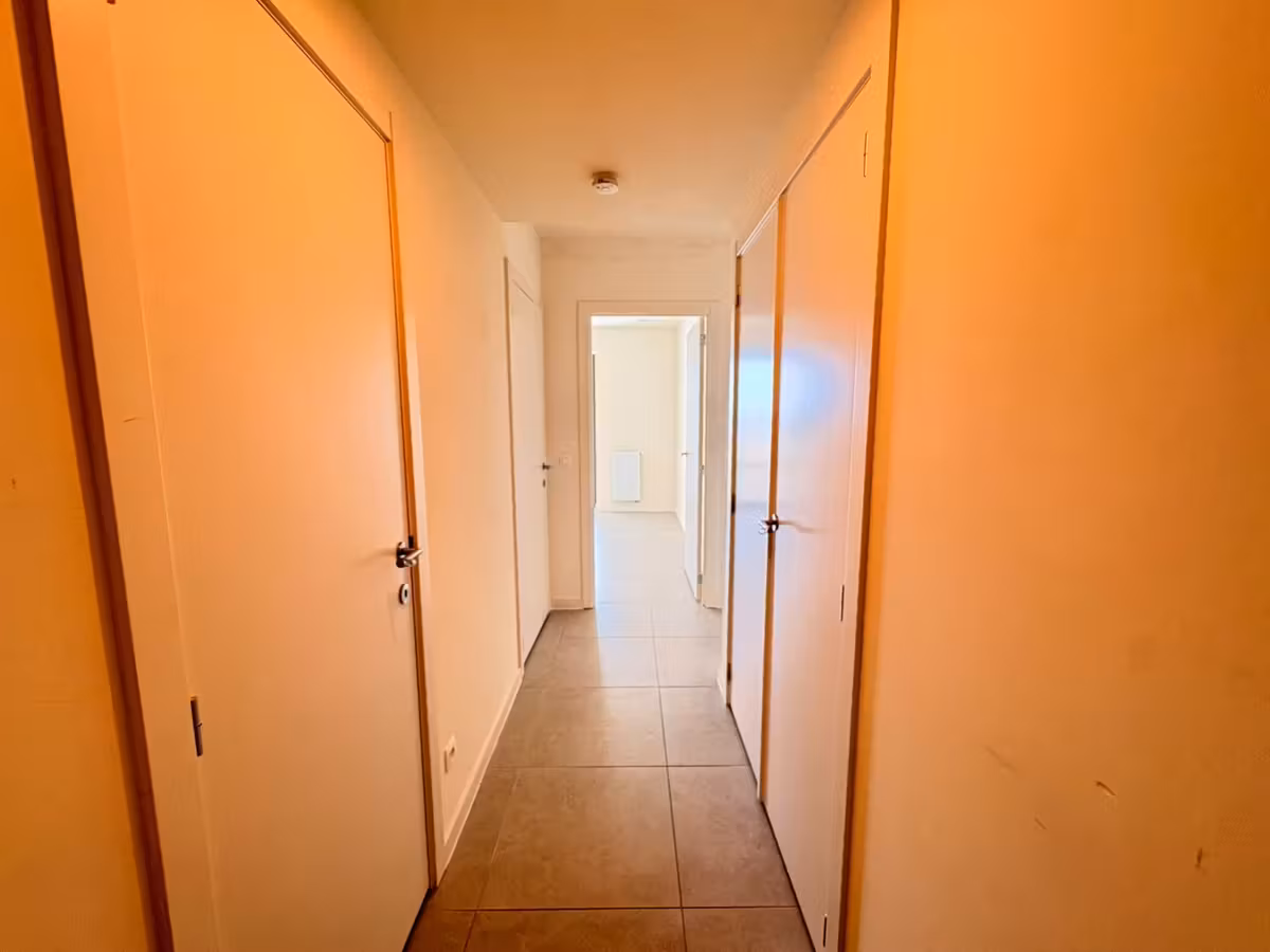 Appartement avec une chambre, bureau et terrasse - 5
